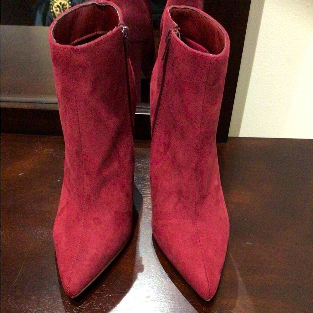 New never worn Burgundy suede boots